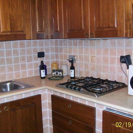 Tra... Monti E Vigne Bed & Breakfast La Morra Dış mekan fotoğraf