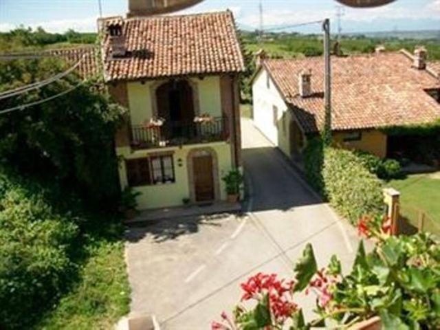 Tra... Monti E Vigne Bed & Breakfast La Morra Dış mekan fotoğraf
