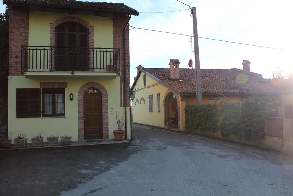 Tra... Monti E Vigne Bed & Breakfast La Morra Dış mekan fotoğraf