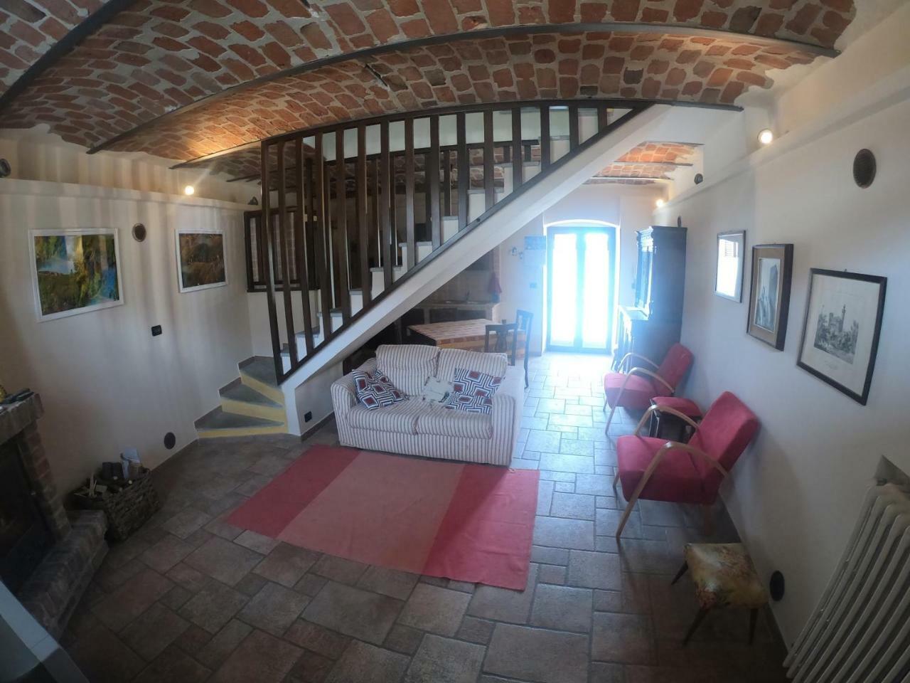 Tra... Monti E Vigne Bed & Breakfast La Morra Dış mekan fotoğraf
