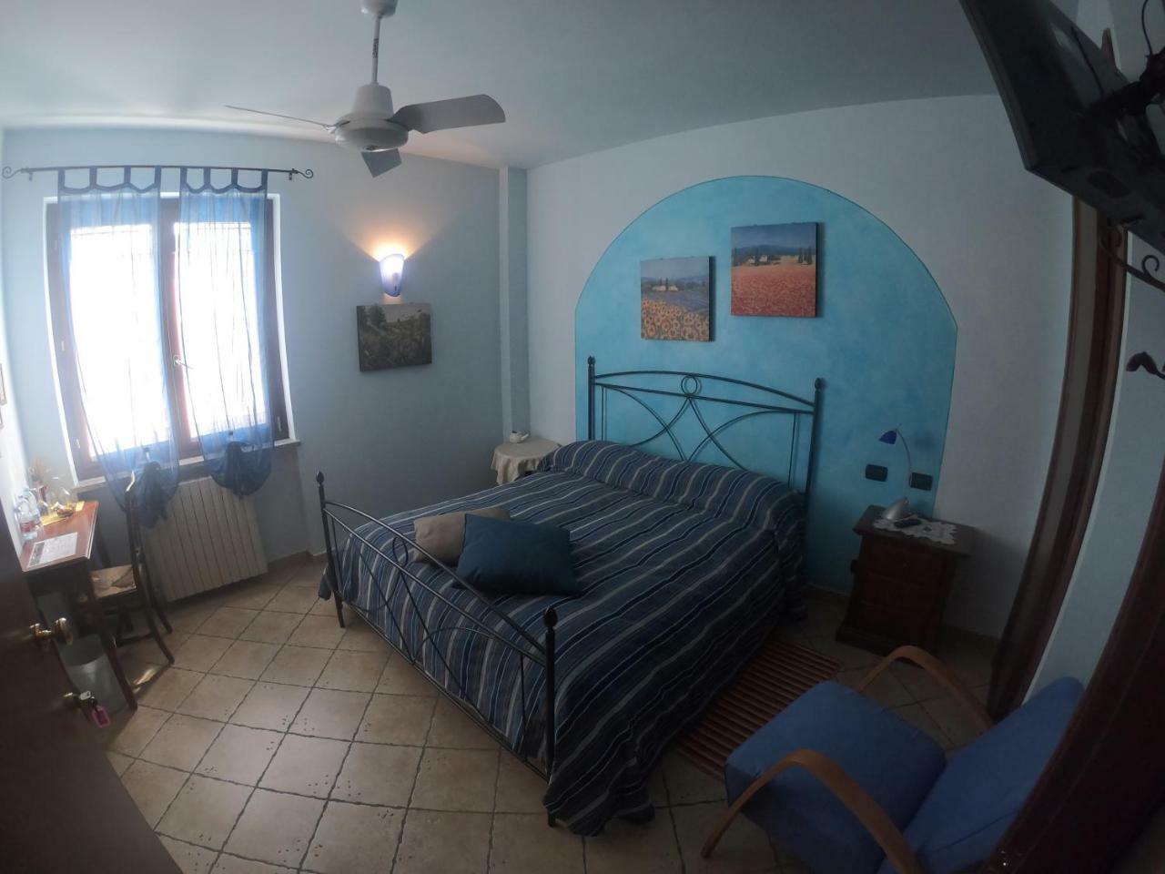 Tra... Monti E Vigne Bed & Breakfast La Morra Dış mekan fotoğraf