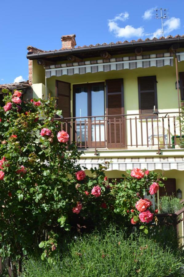 Tra... Monti E Vigne Bed & Breakfast La Morra Dış mekan fotoğraf